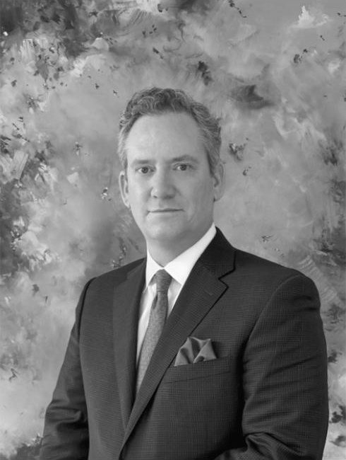Hugh &ldquo;Hugo&rdquo; J. Plummer, Jr., fundador y abogado litigante de The Plummer Law Firm, PLLC